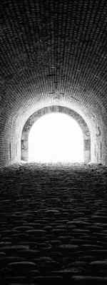 Tama66 tunnel 3915169 640 (1)